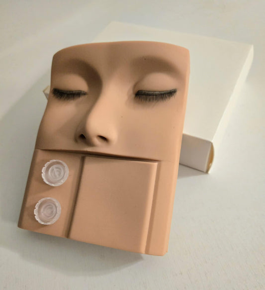Multi Layered Lash Mannequin